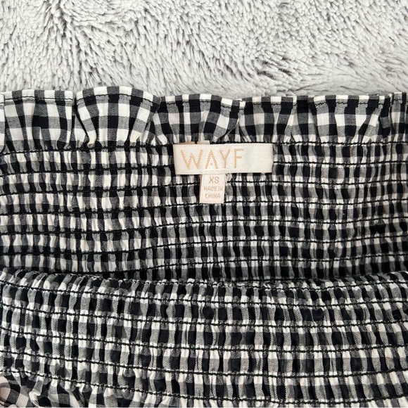 Off shoulder top - Picture 3 of 4